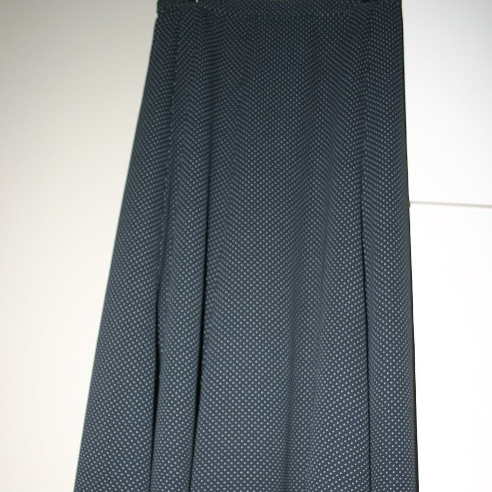 liz claiborne COLLECTION Black w/Tan Polka Dots Flirty Skirt Size S Never Worn